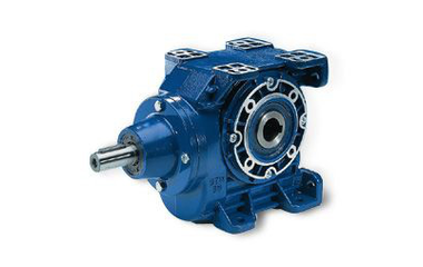 Червячни редуктори с допълнителна зъбна предавка серия  CR и CB